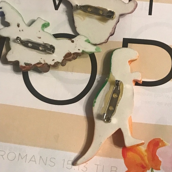 Lot of 3 Vintage Colorful Dinosaur Brooches Lapel Pins New Old Stock - Picture 3 of 14